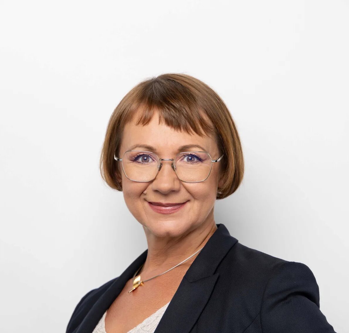 Zeigt Larysa Frei die Kursleitung vom Qi Gong Kurs.
