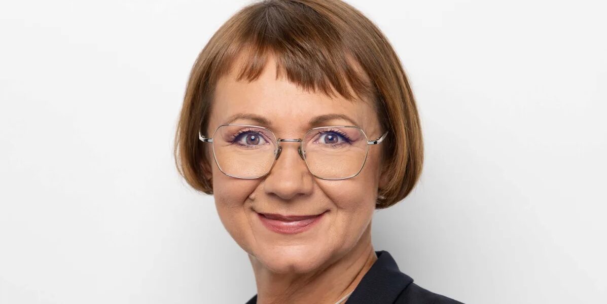 Zeigt Larysa Frei die Kursleitung vom Qi Gong Kurs.